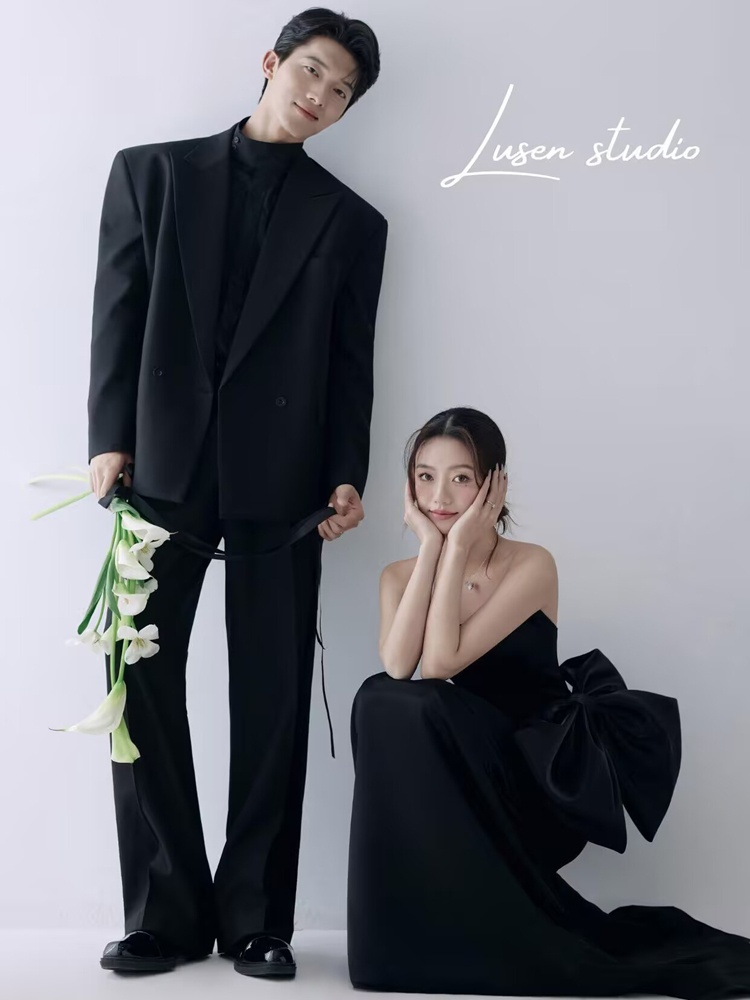 Minimalistyczna czarna sukienk – Photography Wedding recenzja i cena