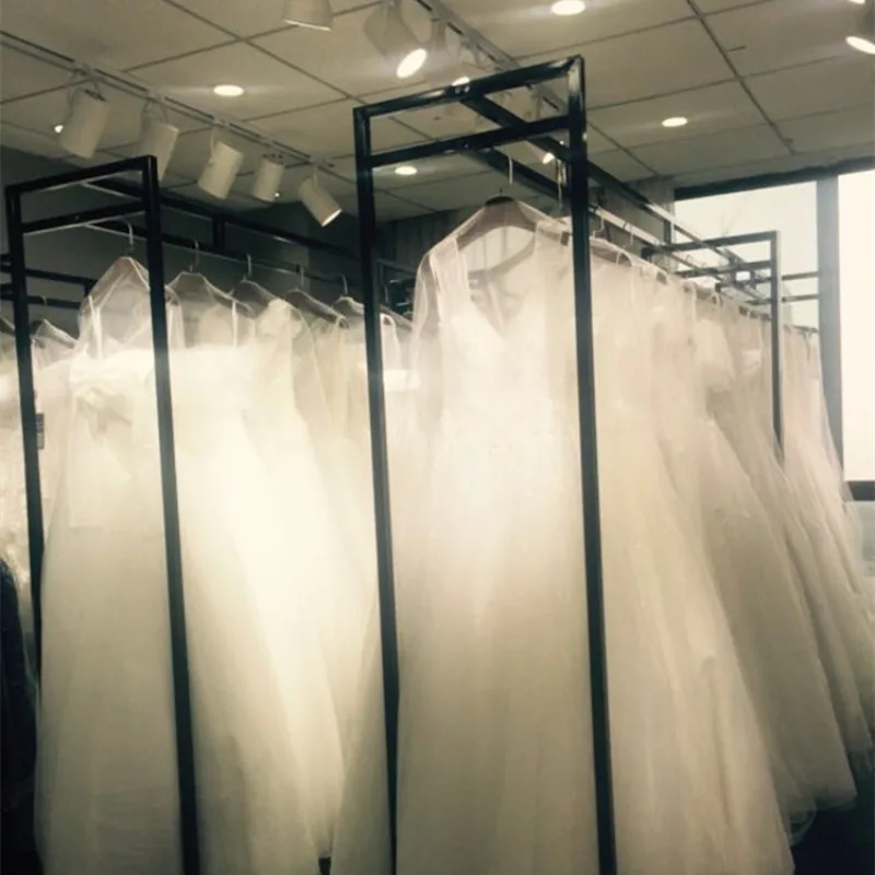 Sklep z odzieżą ślubną, wiesza – Photography Wedding recenzja i cena